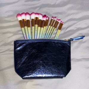 2/$10 Make up brush set